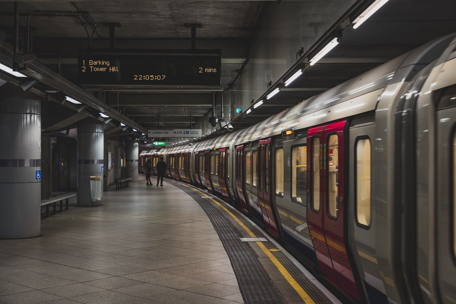 Traveling with Mobility Scooter Rentals in Public Transportation