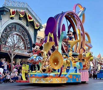 Disneyland Mobility Scooter Rental